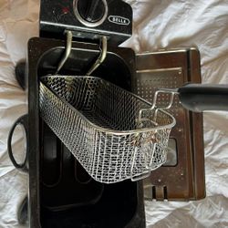 BELLA 3.5L Deep Fryer