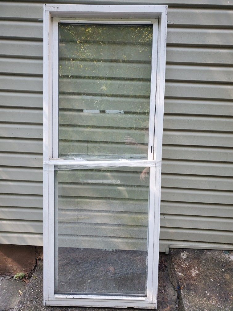 Vinyl Windows- Vinyl replacement= 3
