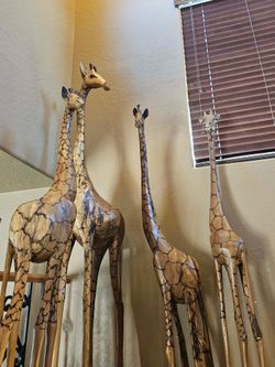 Carved Wood Giraffes, Family of Four, Wood Sculptures Unique Artwork, Very Stunning and Cool