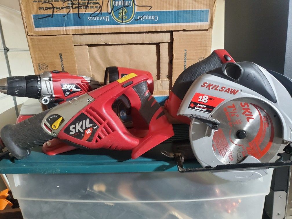 Skill 18 Volt Set. 4 Pieces