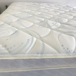 Queen Pillow Top