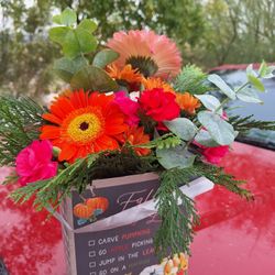 Flower Box / Fresh Flowers Great For Thanksgiving Gift