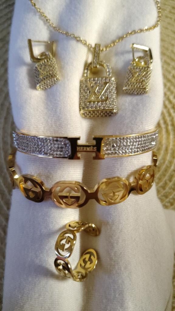 high-quality jewelry packaging