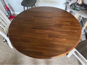 Table and 2 chairs