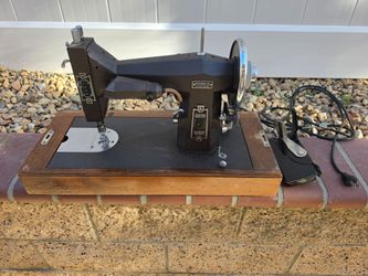 Vintage Franklin De Luxe rotary sewing machine