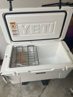 New ! YETI Tundra 65 Cooler White