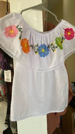 Girls blouse. Size. 10. Like size 6/8. New