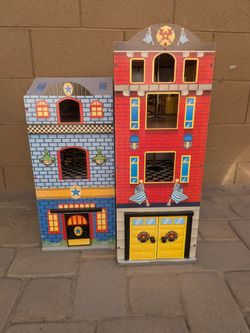 Kids toy fire fighter dollhouse