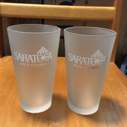 Pair (2) Frosted Pint BEER Glasses NY Souvenir of SARATOGA RACE COURSE 