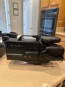 Vintage - VHS video camcorder -