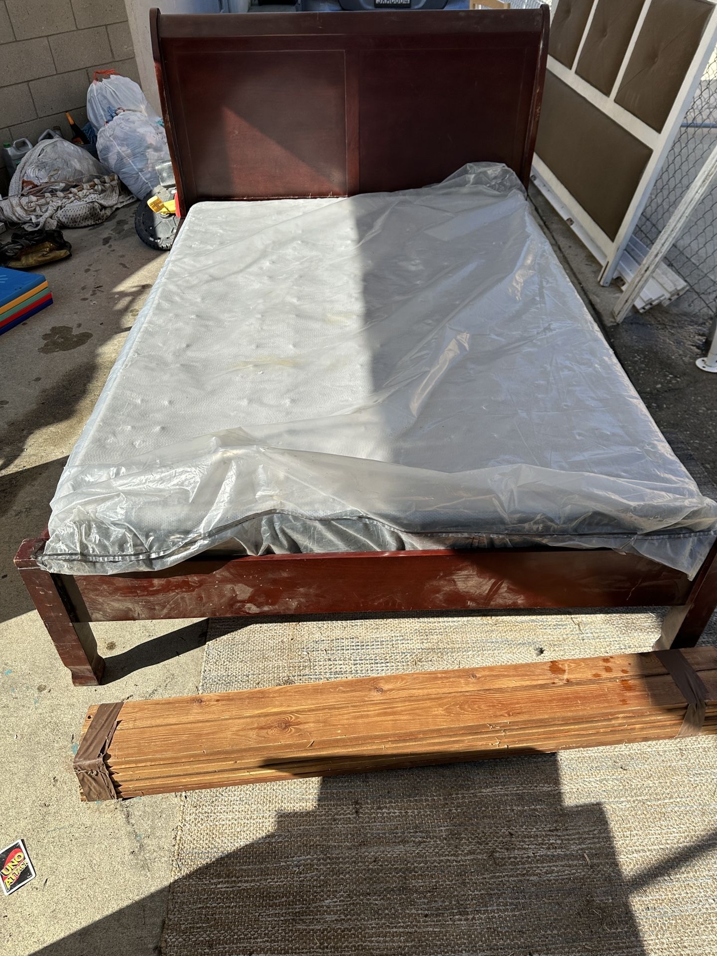 Full Size Wooden Bed Frame With Box Spring