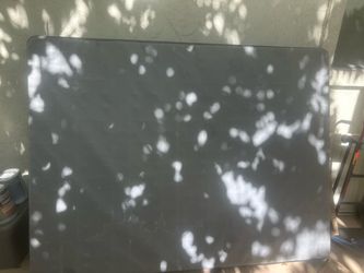 Queen size low profile bed foundation