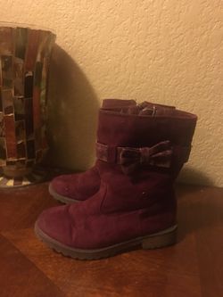 Girls burgundy boots size 9c