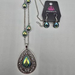 Magical Masquerade - Paparazzi necklace