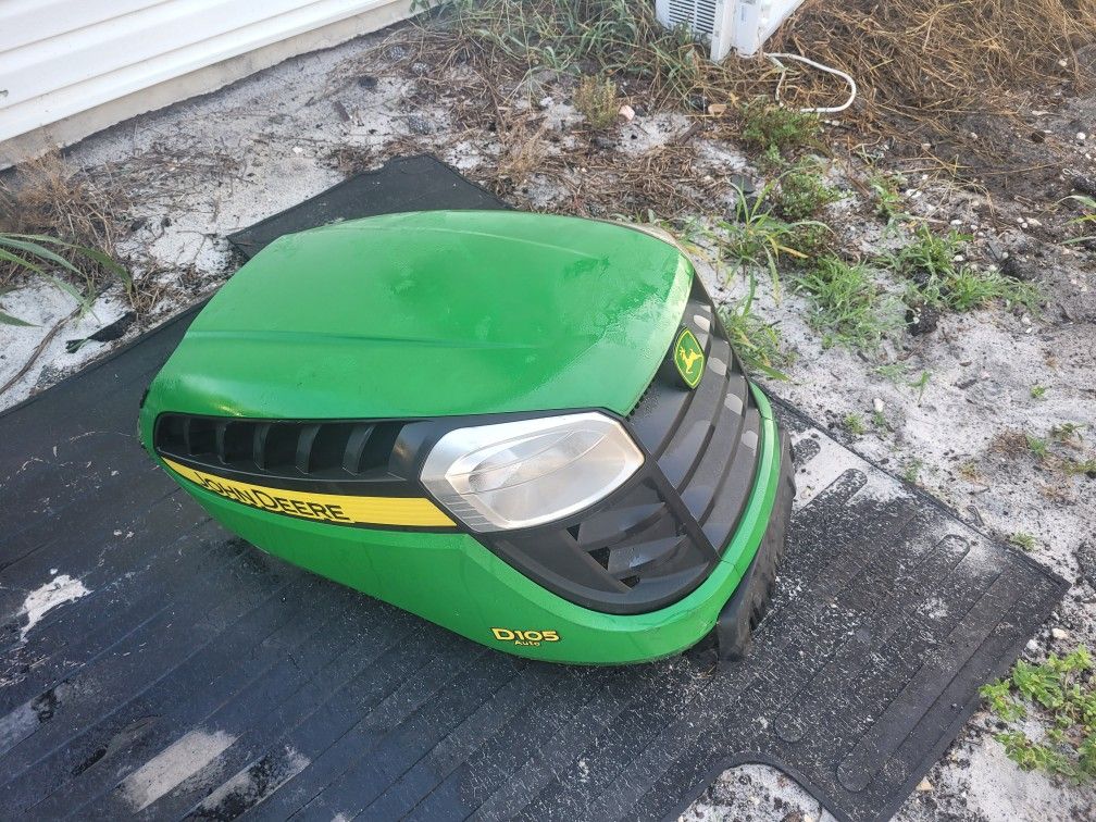 ((READ AD))((HOOD D---SERIES Johndeere)) Riding Mower