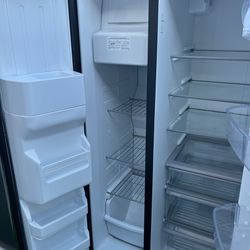 Bonito Refrigerador Enfria Muy Vien 