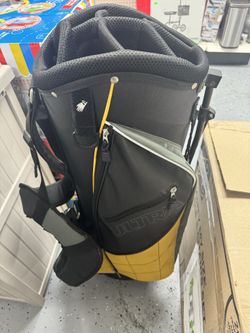 Open box outlet Open box outlet 716 e acequia ave Visalia Ca 93292 Monday -Friday 10am to 6pm Saturday 10am to 2pm Store Cellphone H
