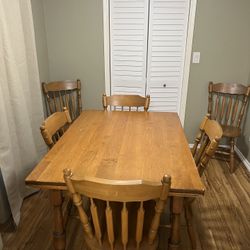 Solid Wood Kitchen Table and Chairs