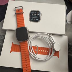 Apple Watch Ultra 2 – 49mm Titanium