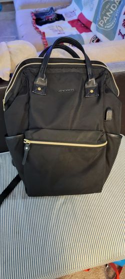 Kroser Laptop Backpack
