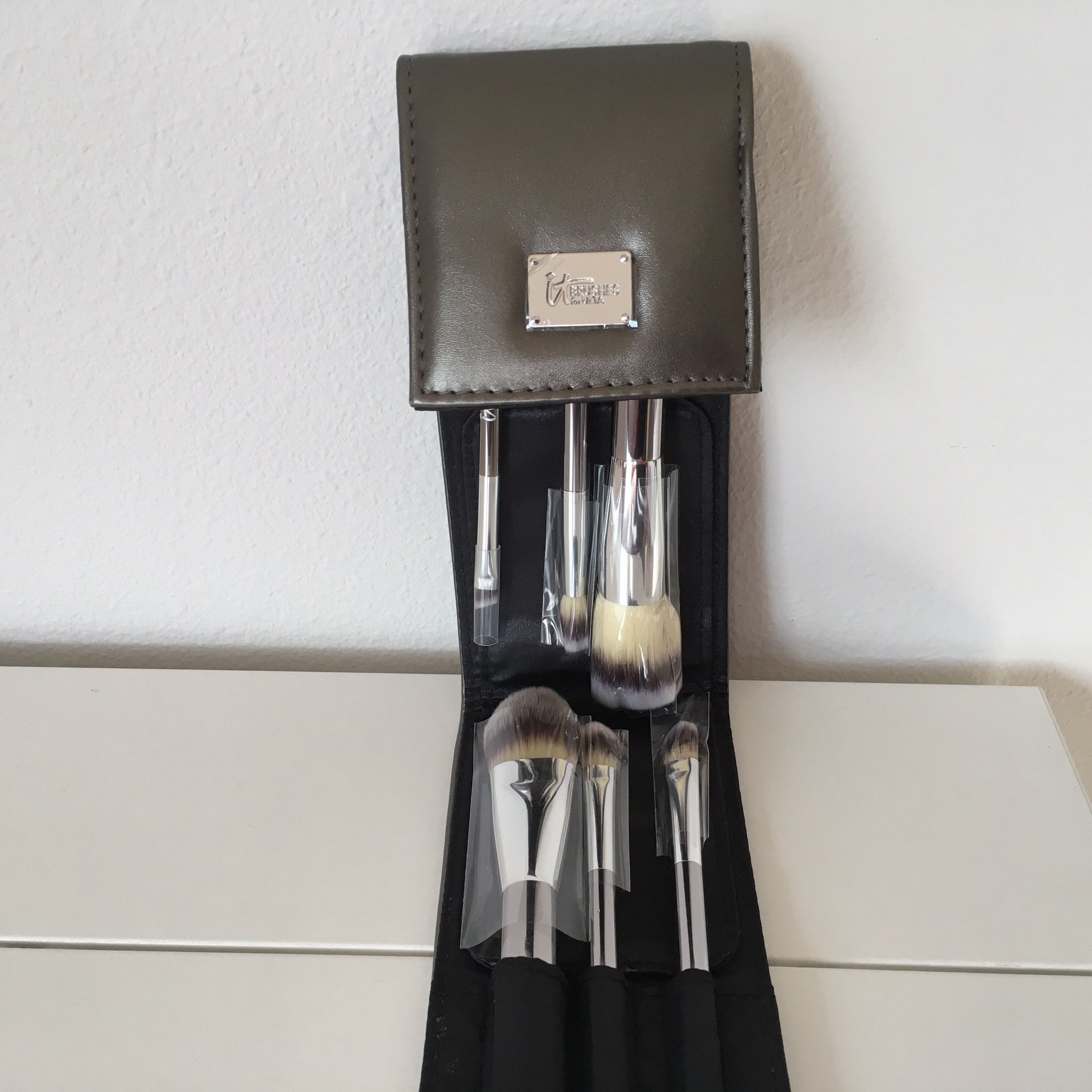 IT Cosmetics Makeup Brush Set