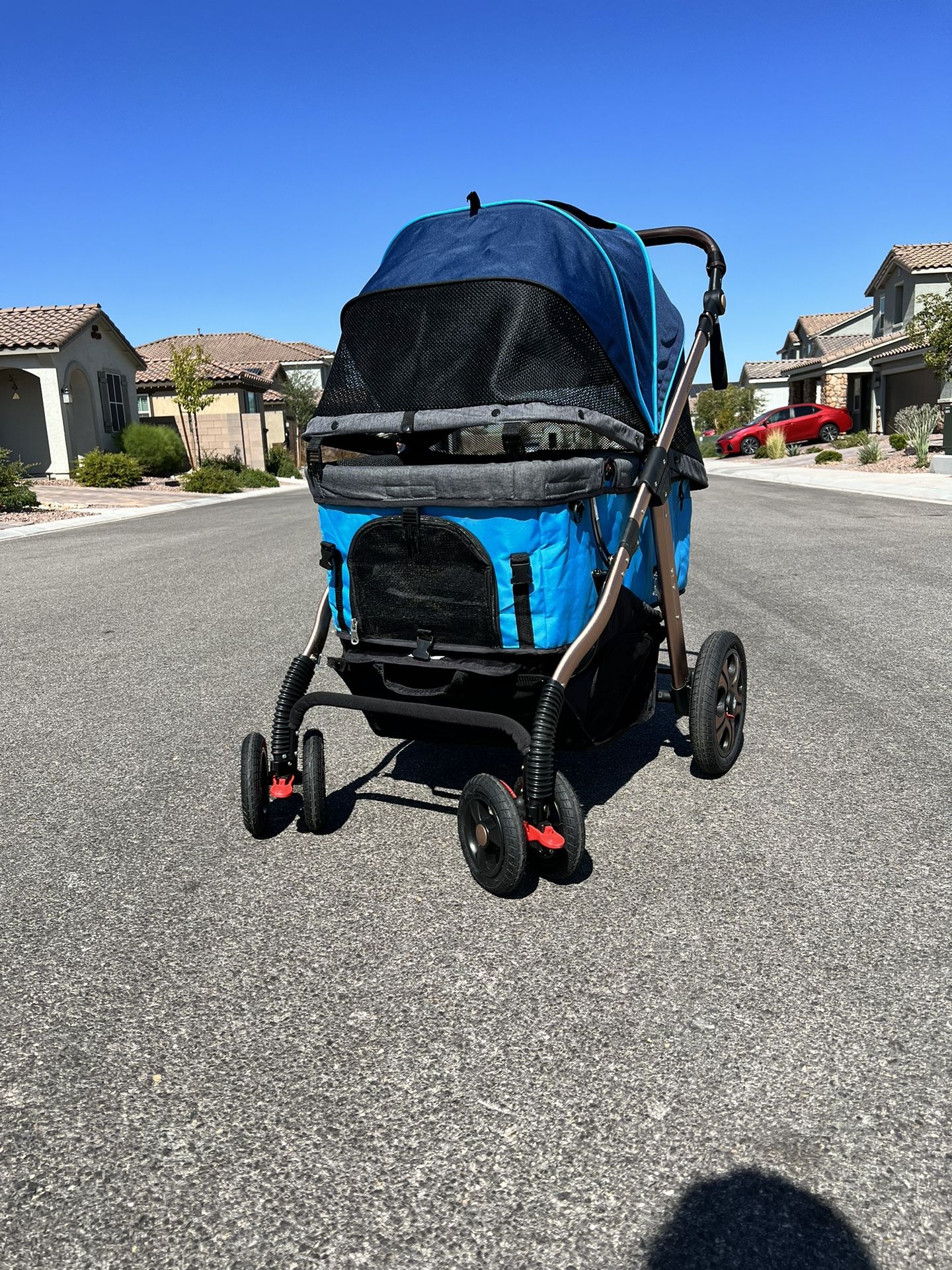 LARGE PET STROLLER WITH 100lb CAPACITY AND RAMP