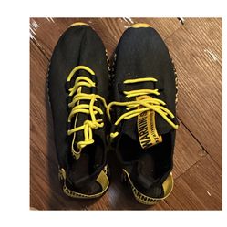Black Yellow Lace Up Low Top Athletic Sneakers Sports Walking