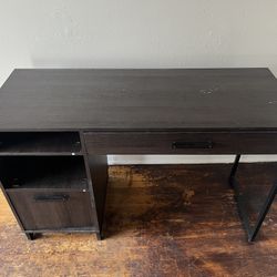 Compact Writing Desk 