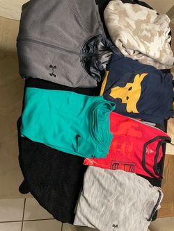 Men’s t shirts /hoodies size large and XLarge