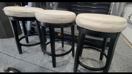 Set of 3 Backless Bar Stools