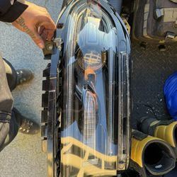 DODGE CHARGER HEADLIGHT 