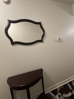 Hallways Table And Mirror