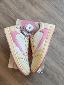 Size 13 men jordan 1 low