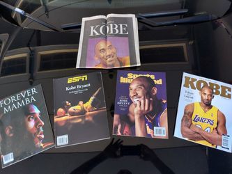 Kobe Bryant Magazines/Newspapers 