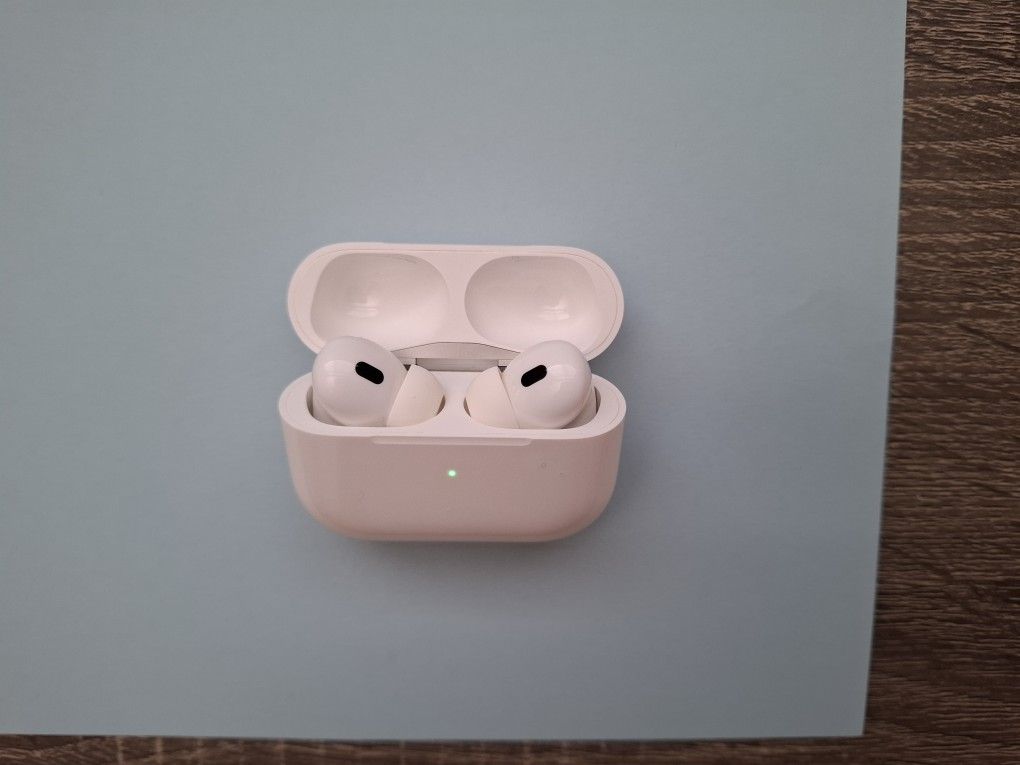 AirPods Pro 2nd Gen (A2698) – Excellent