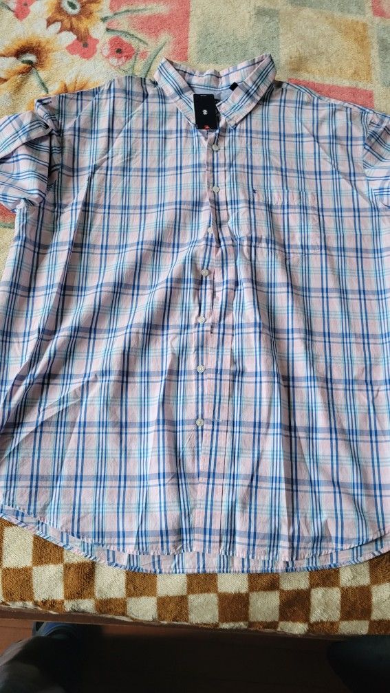 Izod Short-sleeved Button-up  