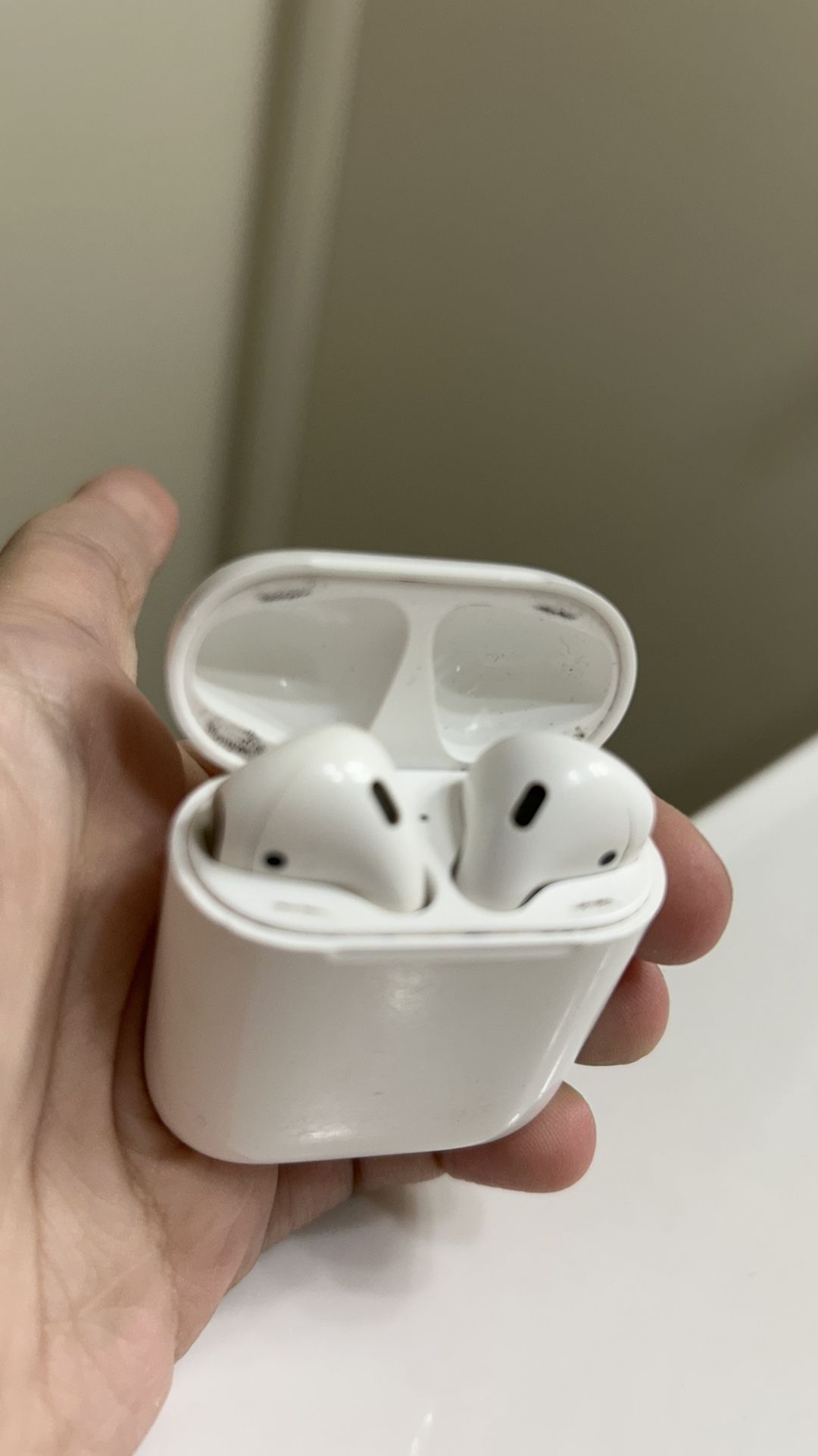 airpods gen 1