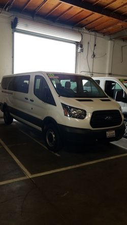 2015 Ford transtis Passenger low roof