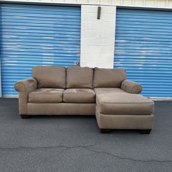 Brown Sofa Reversible Chaise Couch 🚚🚛 Free Delivery 🚚🚛