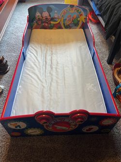 Toddler bed - Disney Mickey Mouse