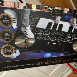 FAO Schwarz DJ Mixer Mat
