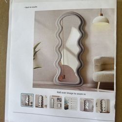 Wavy Mirror