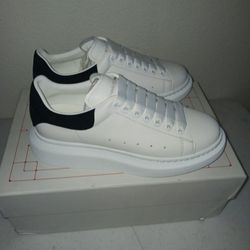 Alexander McQueen Sneakers Black Heel