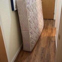 Full Mattress No Stains