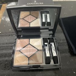 Dior Women’s 5 Couleurs Eyeshadow Palette . Brand New .