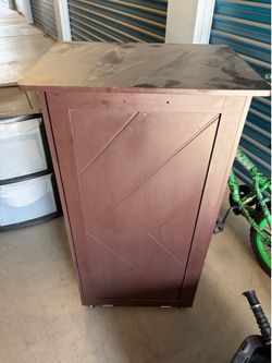 Laundry hamper
