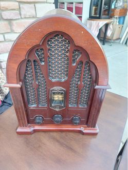 GE Vintage-Style Cathedral AM/FM Radio