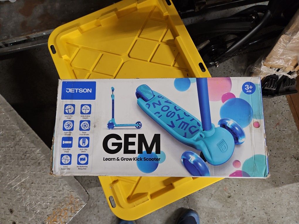 Jetson Learn And Grow Kick Schooter