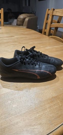 Soccer Cleets Size 6.5
