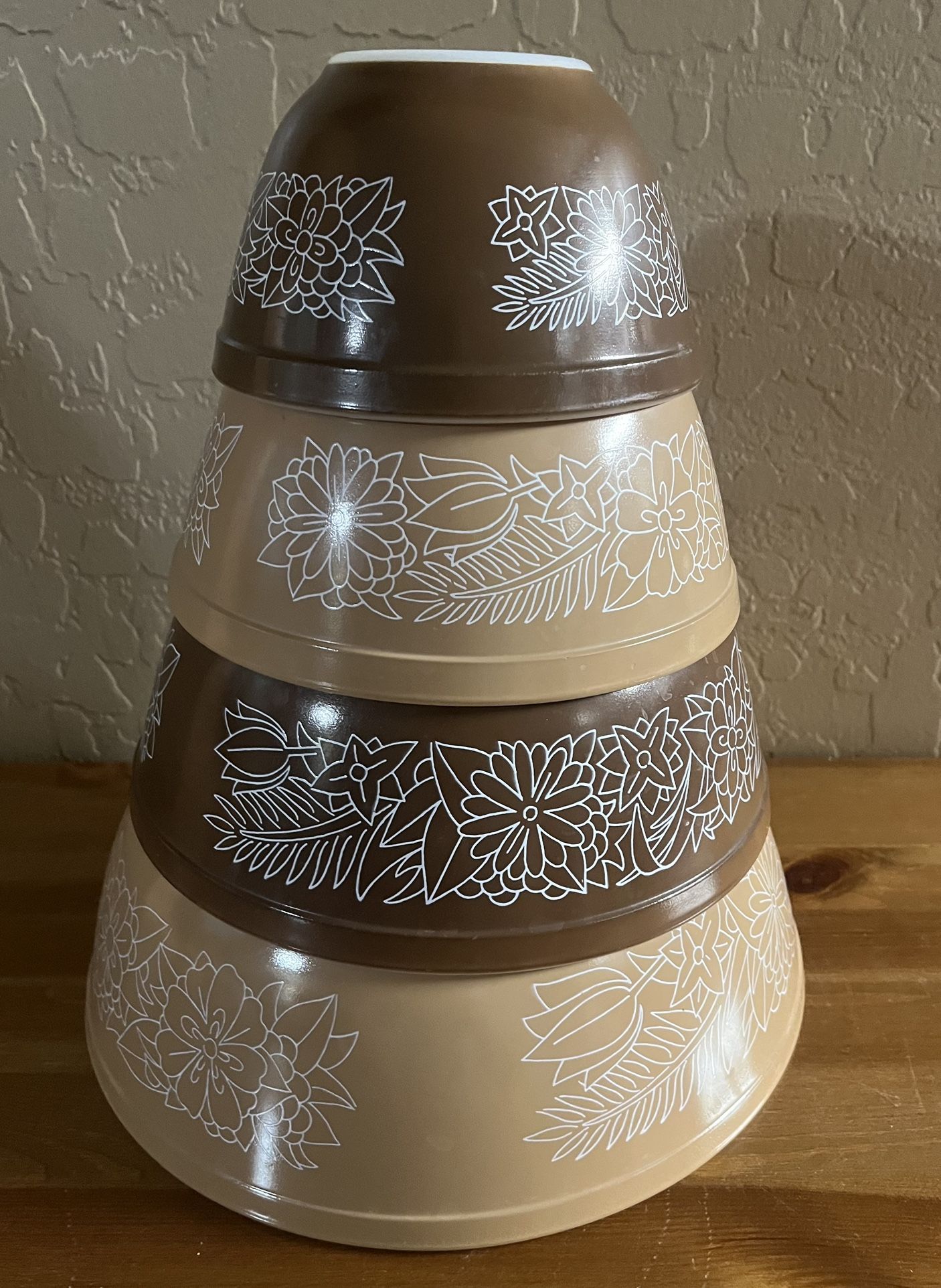 Pyrex Woodland Mixing Bowls